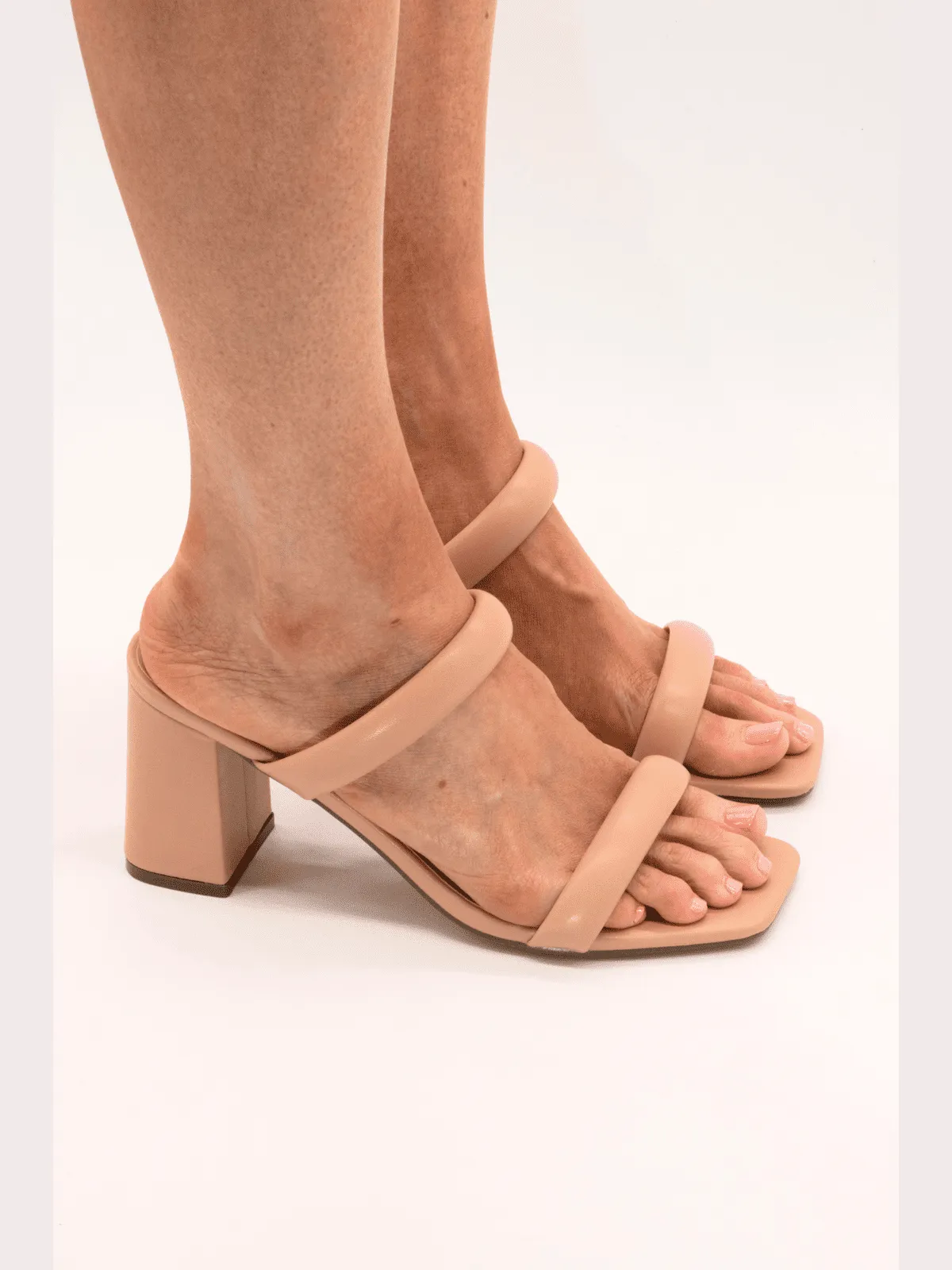 Farah Nude - Heels