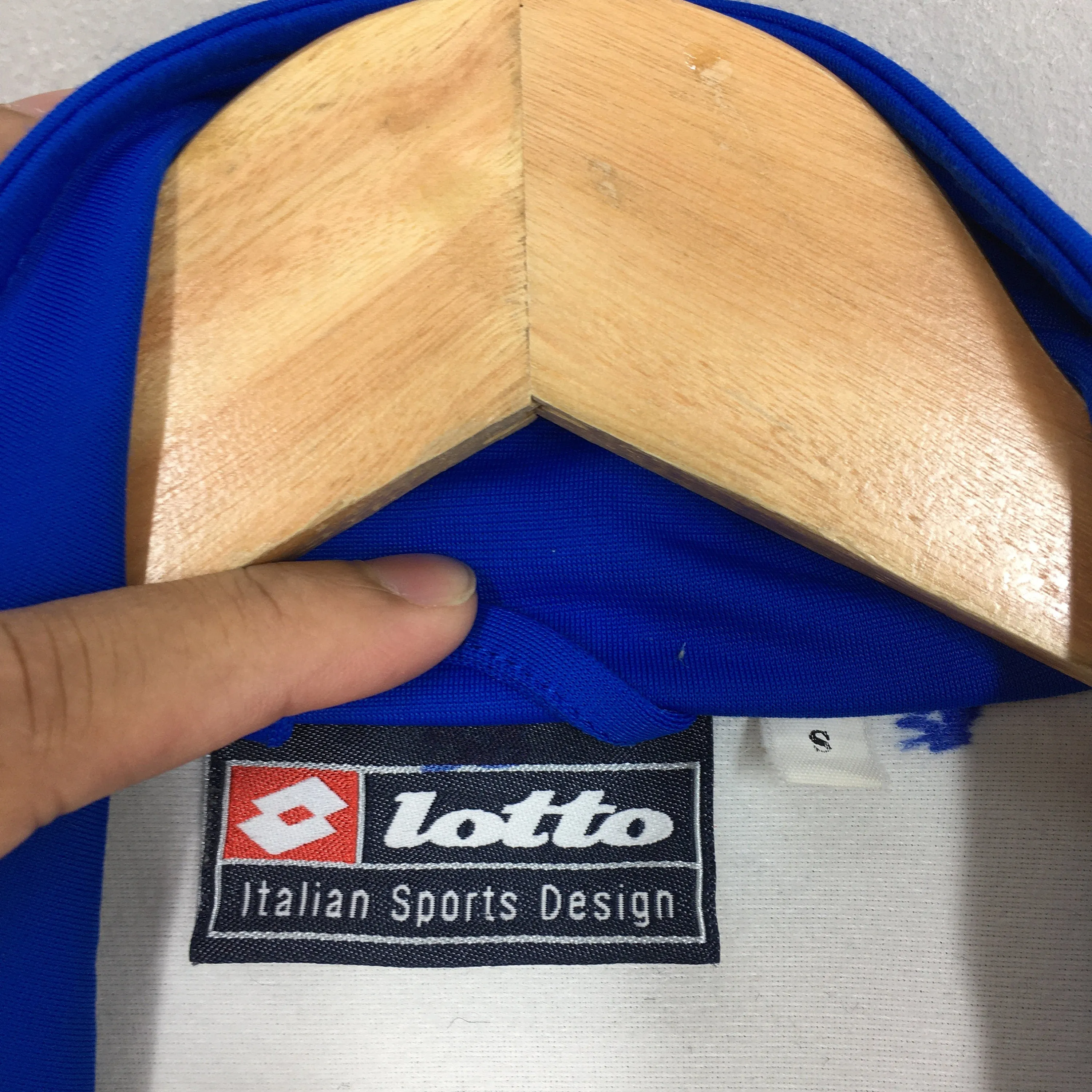 Lotto Windbreaker Jacket Small