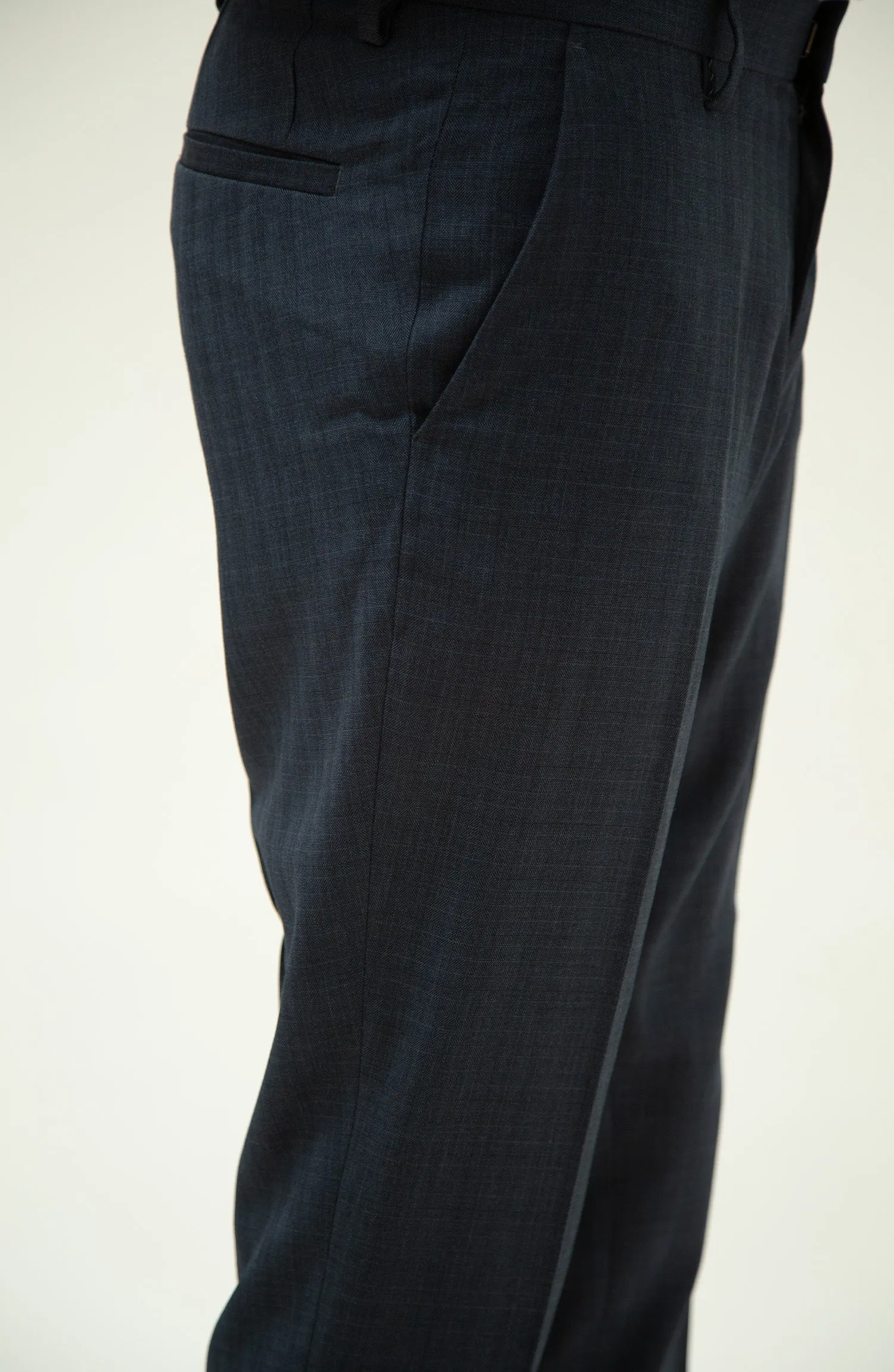 SHARP - GREY