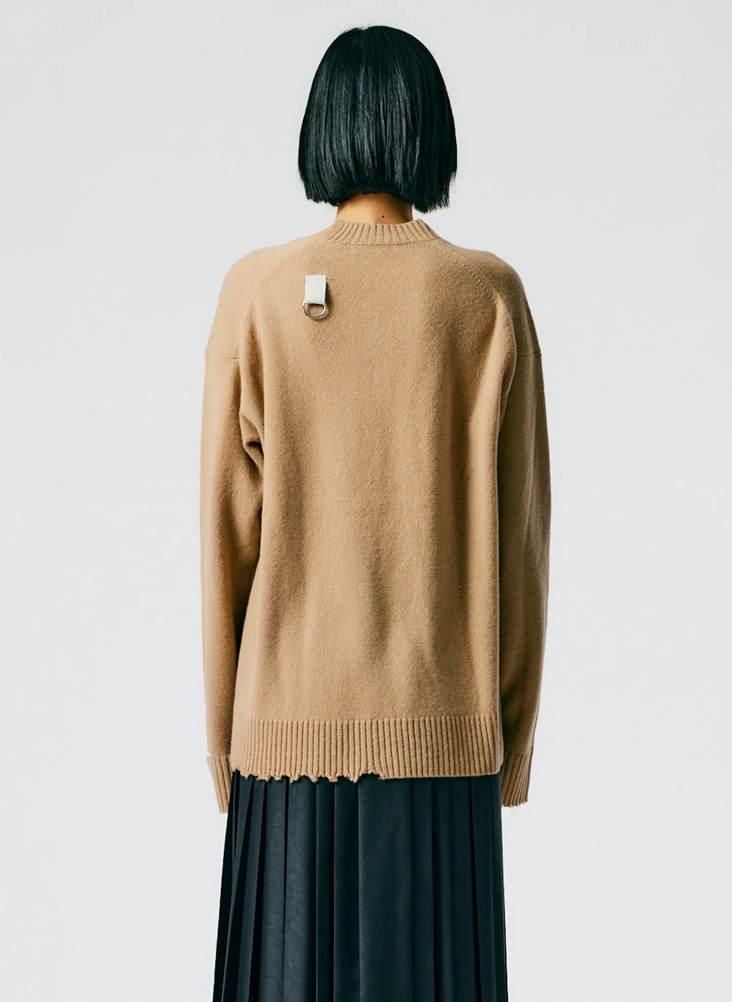 Soft Lambswool Cutout Neckband Pullover