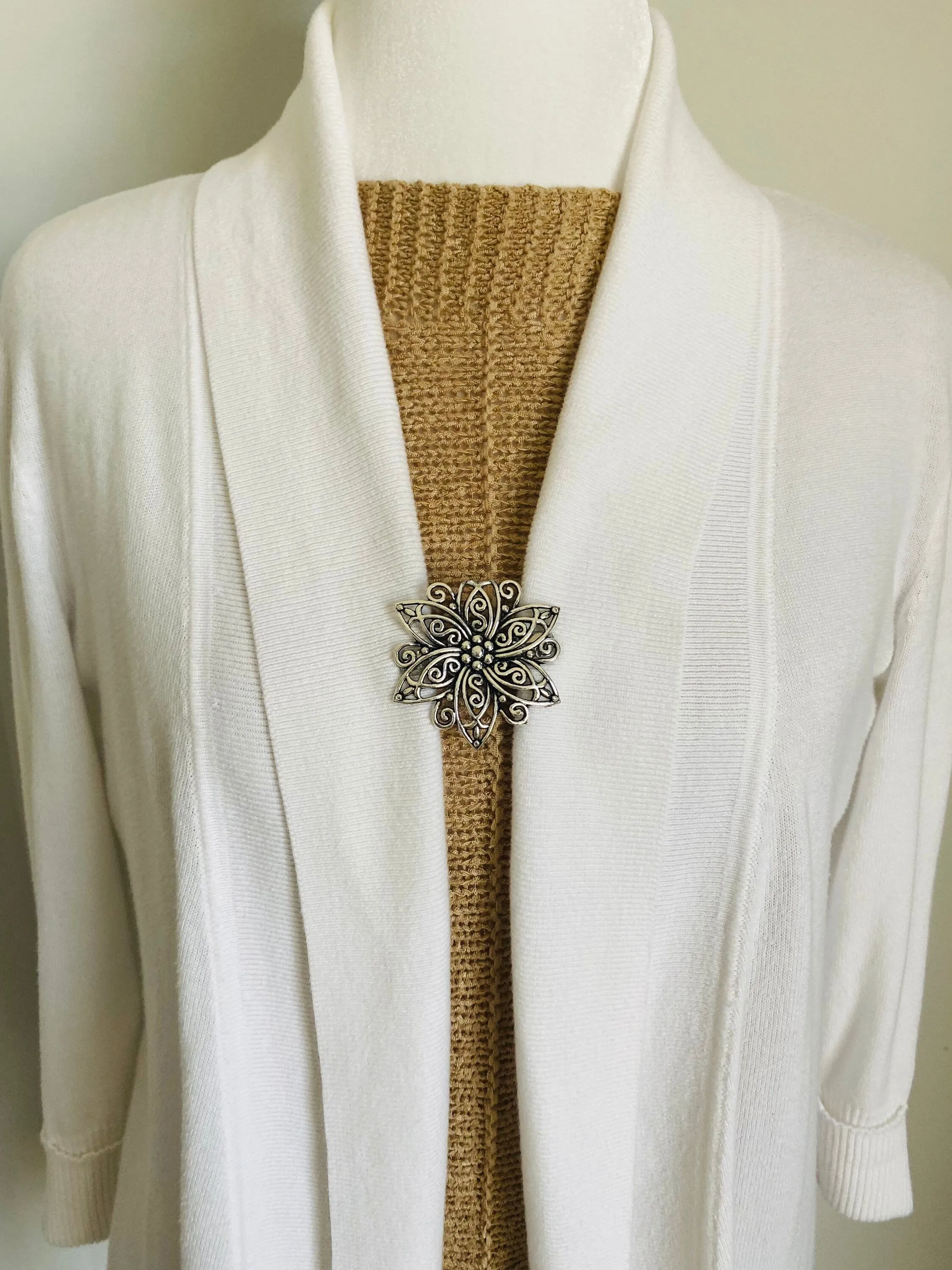 Sweater Clips Vintage Flower Cardigan Clasp Sweater Clip Sweater Guard Jewelry Gifts for Her by Fabulici