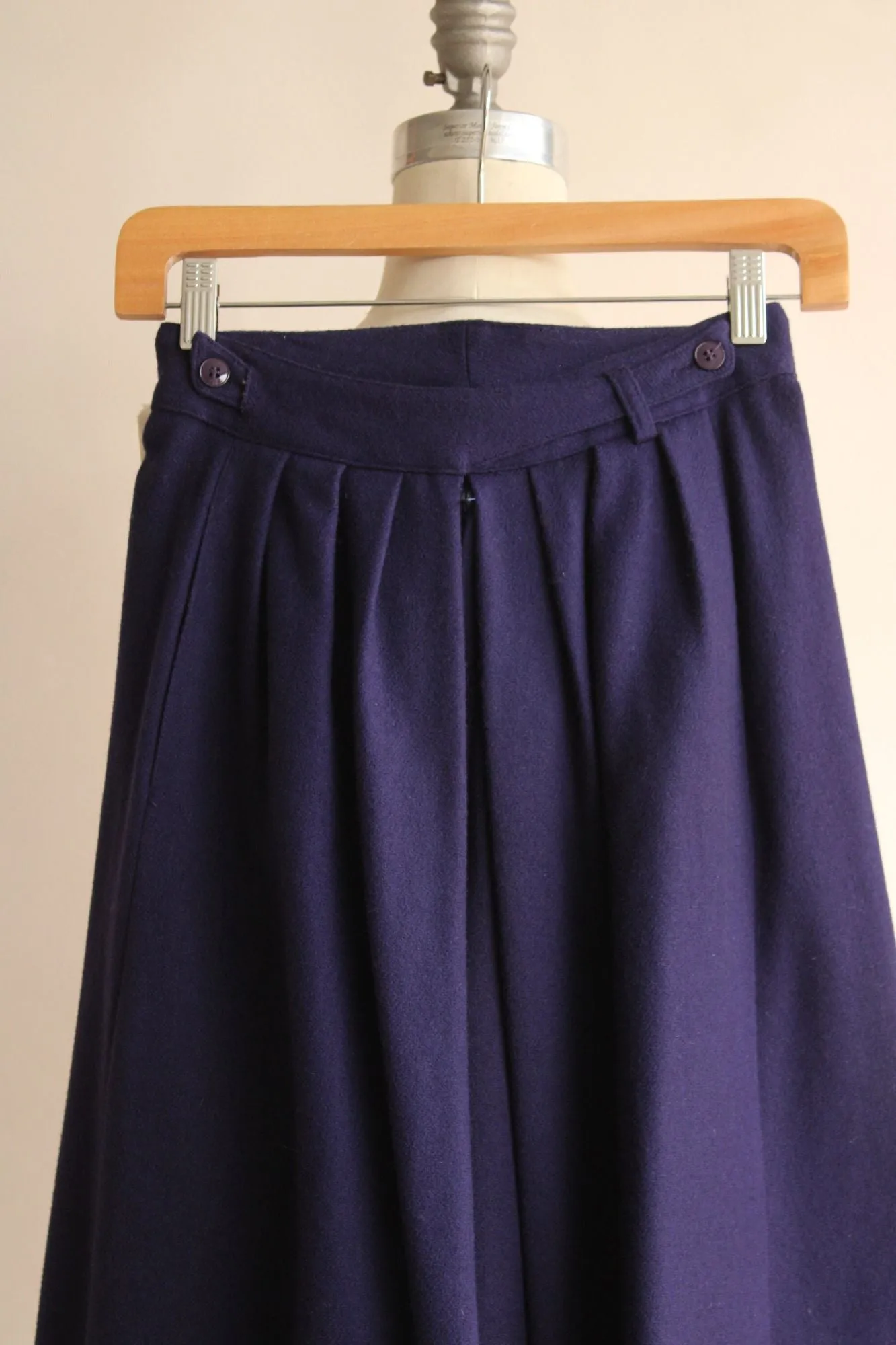 Vintage 1980s Finity Ann Taylor Navy Blue Wool Culottes